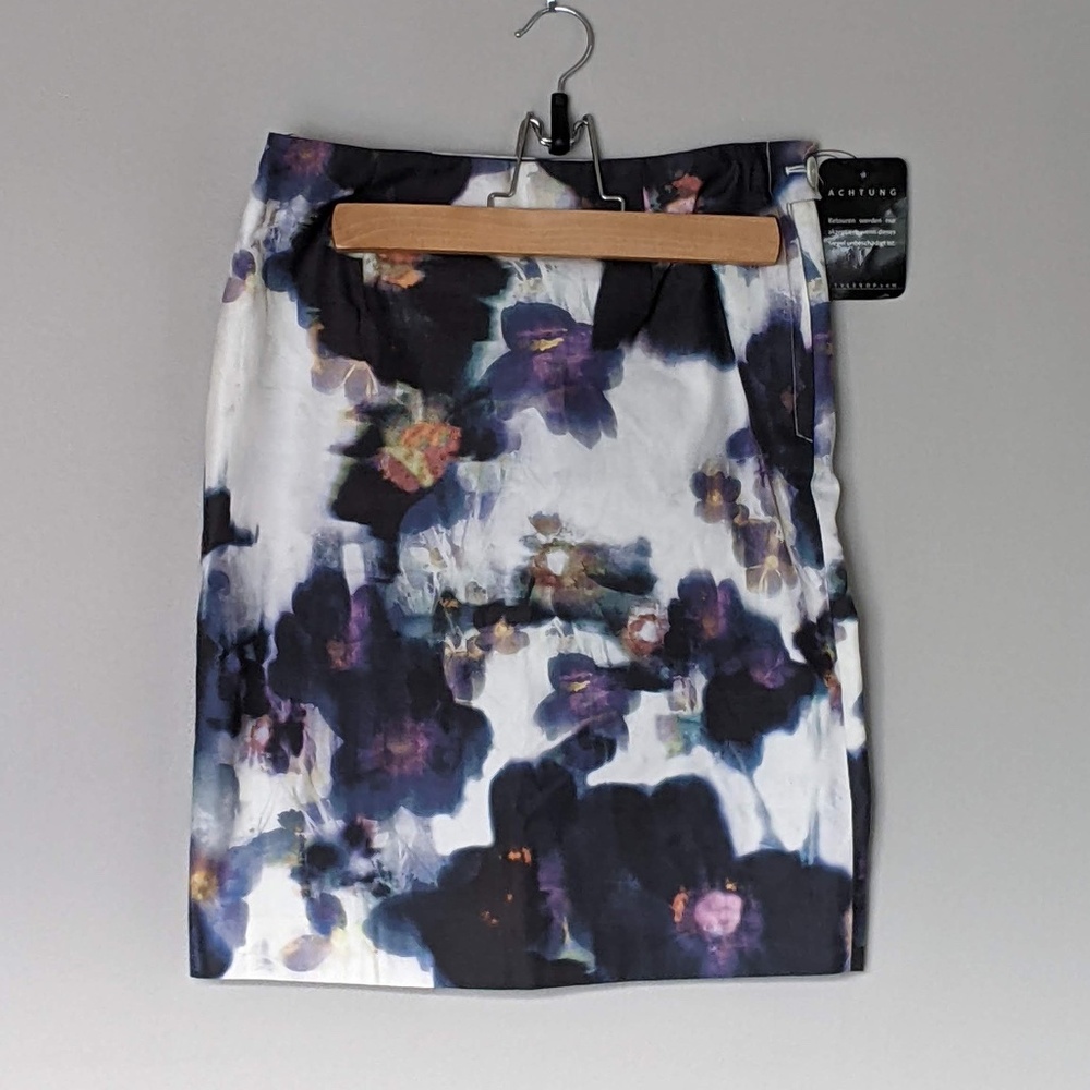 100% cotton Paul Smith navy watercolour floral pencil skirt NWT, XS-S